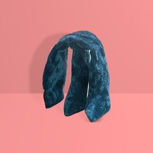 I’m having a closet sale! I love these shoes but they aren’t getting any love.
